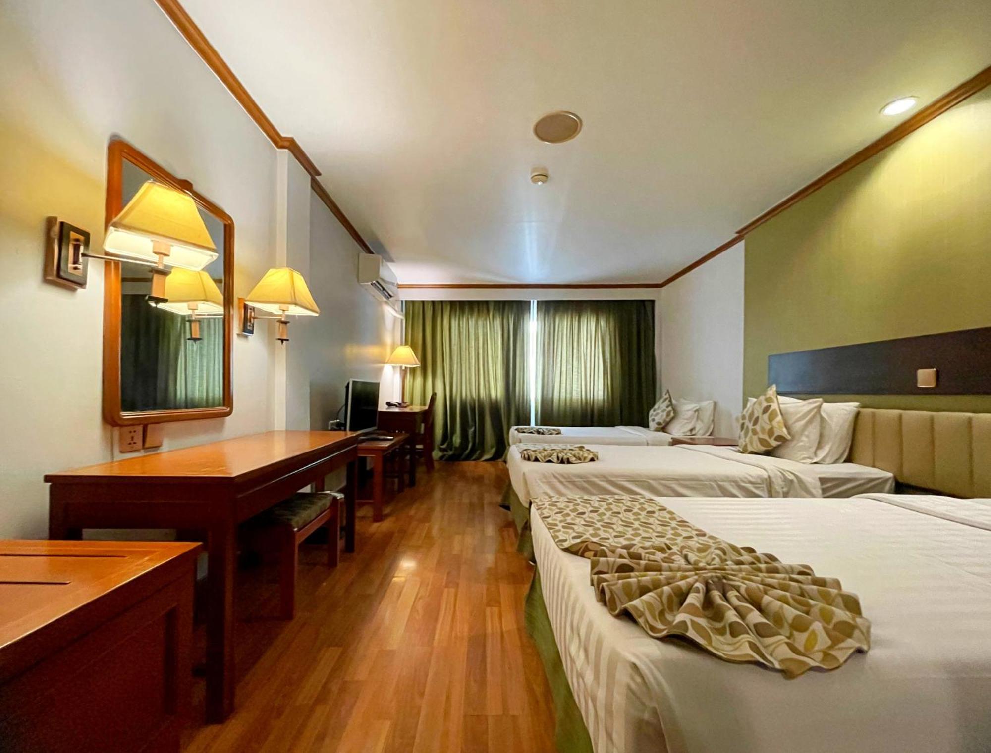 โรงแรม เอราวาณา รีเจนซี ปาร์ค สุขุมวิท กรุงเทพมหานคร